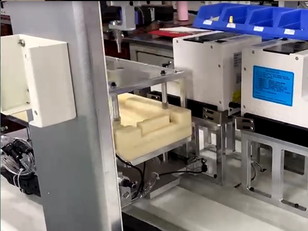 XLB-S22T桌面式自動(dòng)鎖螺絲機(jī)視頻